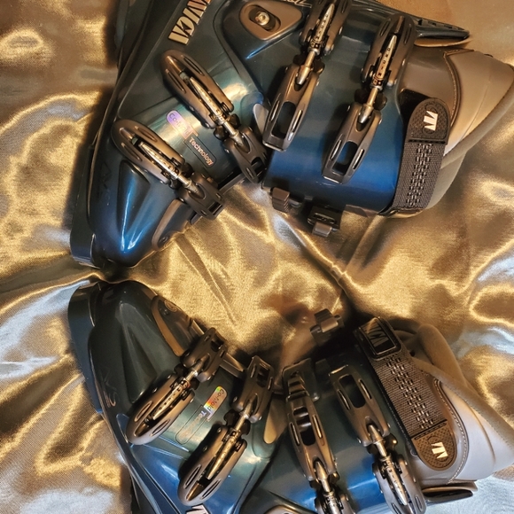 Tecnica 7X Innotec Blue Ski Boots - 293mm Size 6.5 Anti-Vibration System - Picture 8 of 16